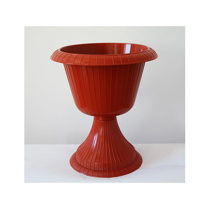 Горщик на низькій ніжці ММ-Пласт Гаваї 33 см ребристий G33